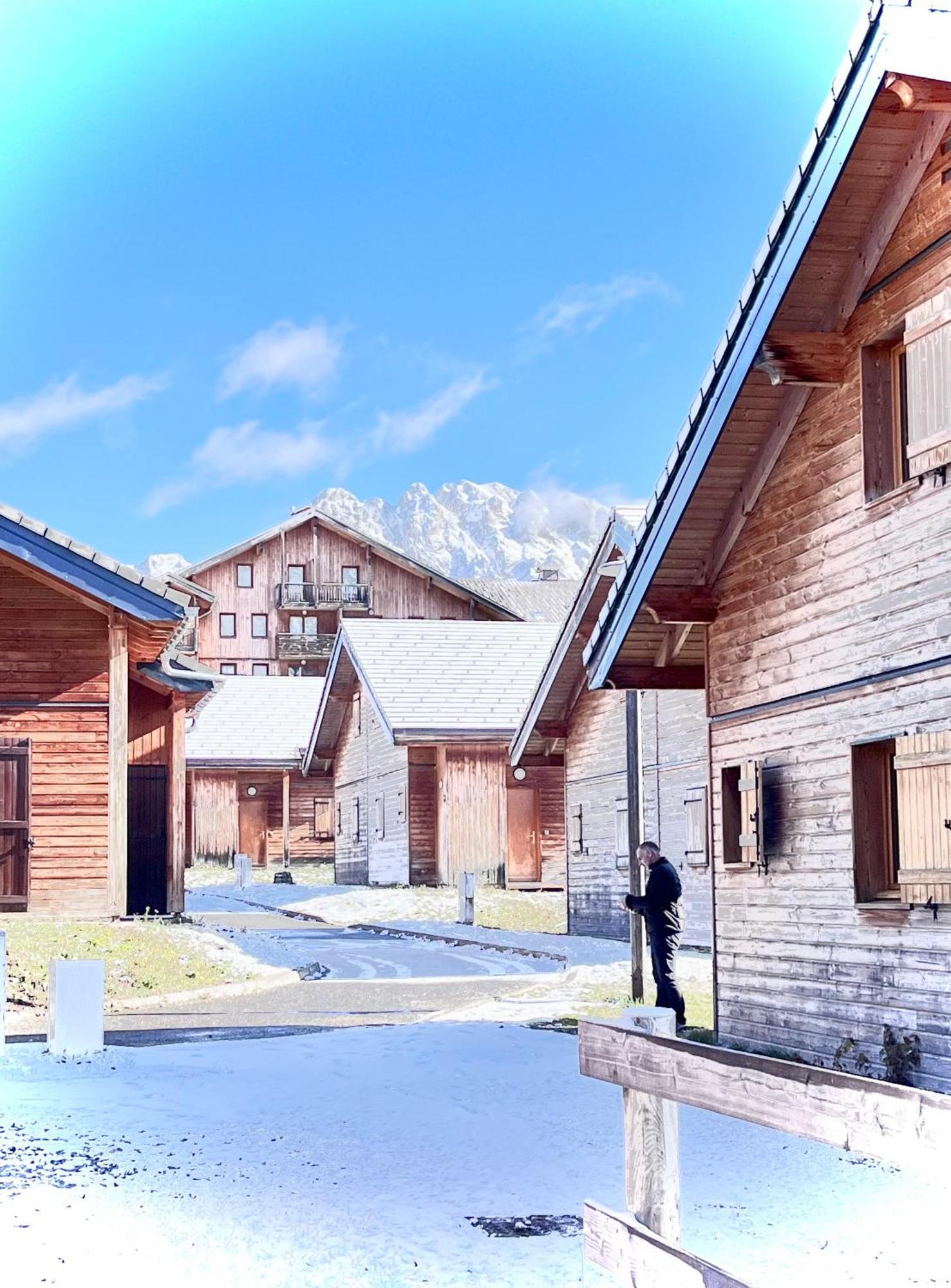 Appartement Chalets Du Super D Saint-Étienne-en-Dévoluy Esterno foto