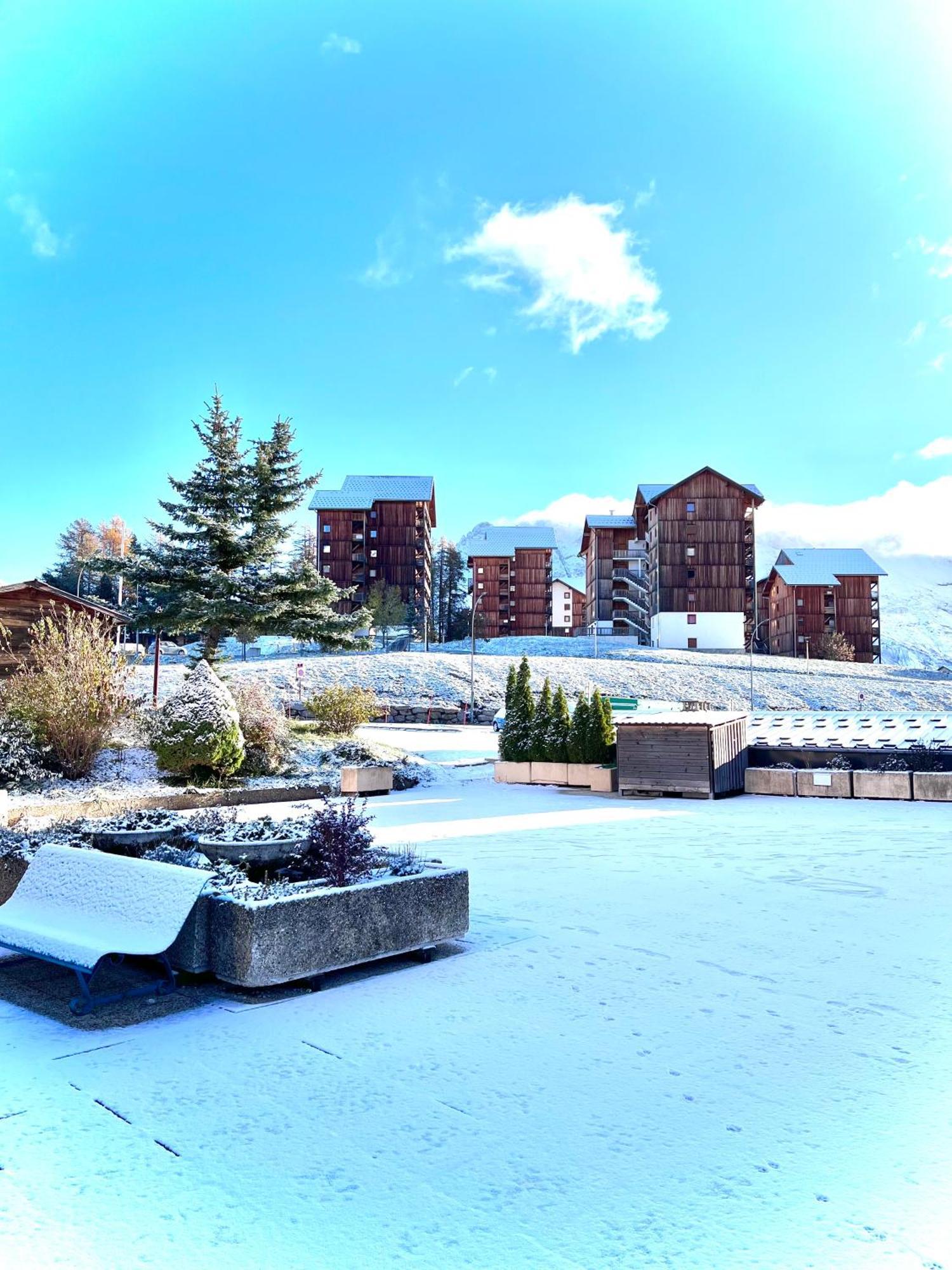 Appartement Chalets Du Super D Saint-Étienne-en-Dévoluy Esterno foto